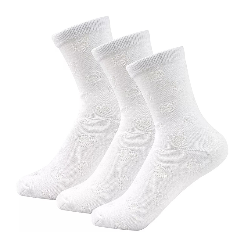 Solid color heart mesh hidden flower student socks