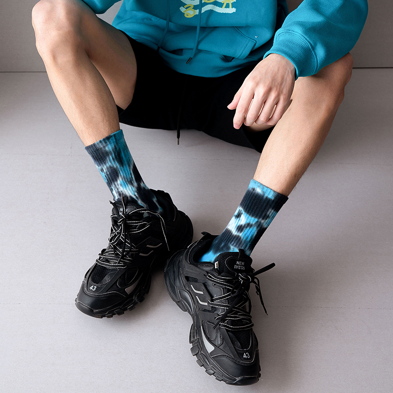 Cotton mid-calf tie-dye sports socks