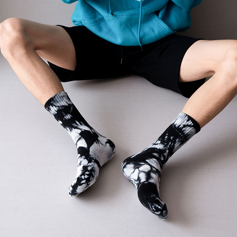 Cotton mid-calf tie-dye sports socks