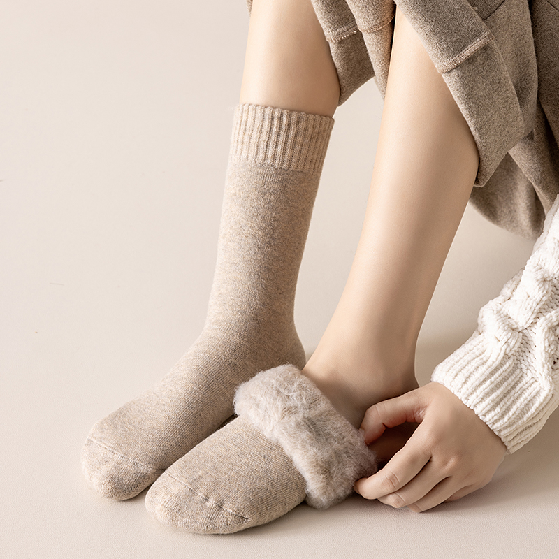 Double-layered warm wool socks