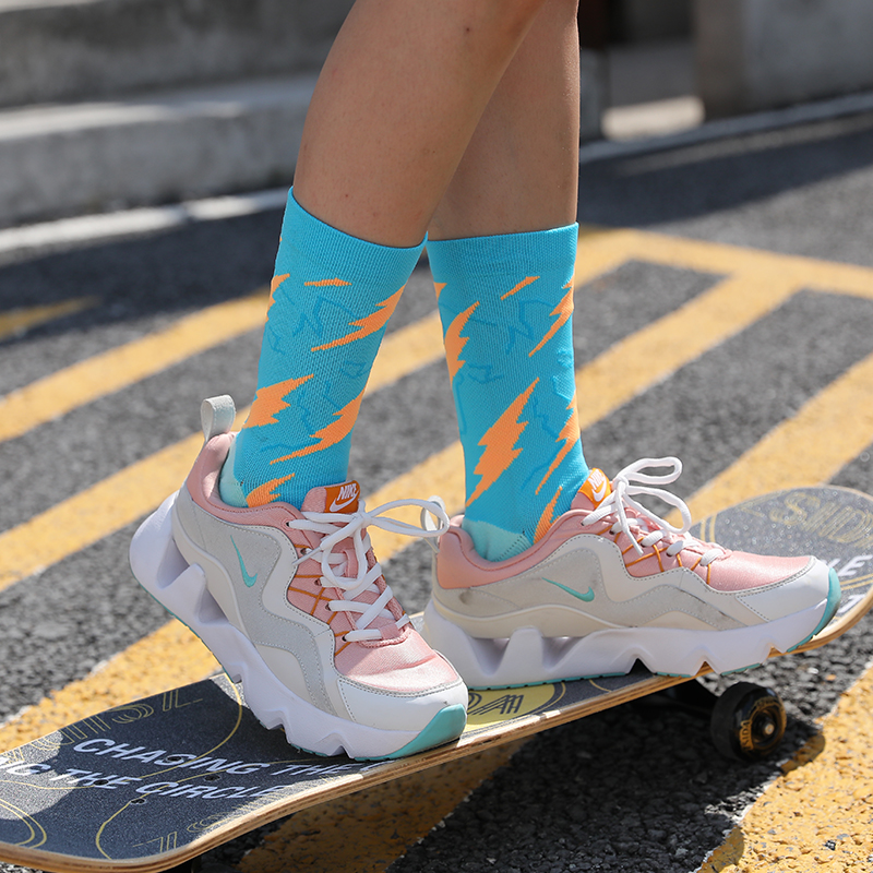 Bright jacquard outdoor cycling quick-drying compression socks