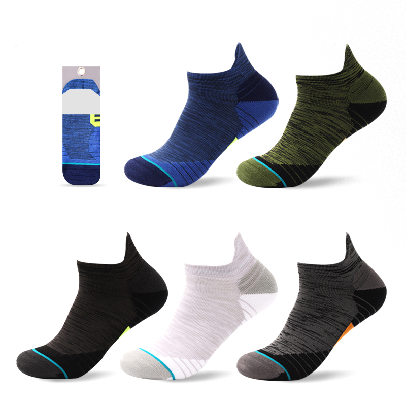 Small ear free-line sports boat socks